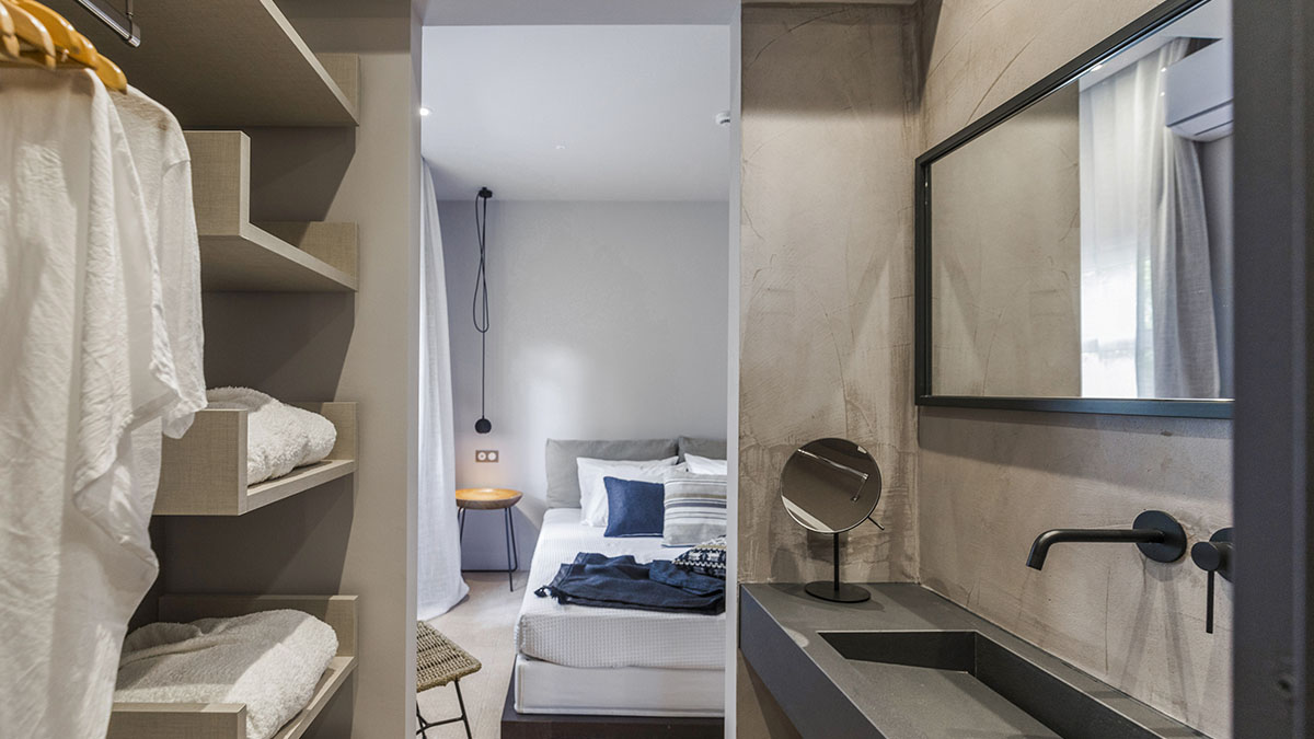 Two Bedroom Seafront Villa with Private Pool